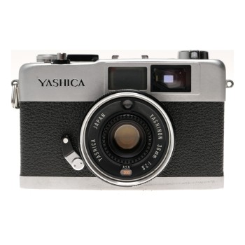 Yashica 35-ME 35mm Rangefinder Camera