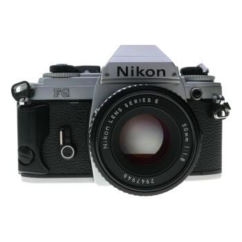Nikon FG 35mm Film SLR Camera Series E 1.8/50mm MF15 Data Back