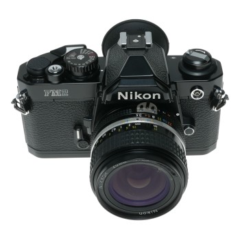 Nikon FM2 Black SLR 35mm Film Camera Body 3.5/28 Nikkor Free Lens