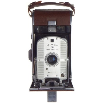 Polaroid Land camera model 95 tan colour