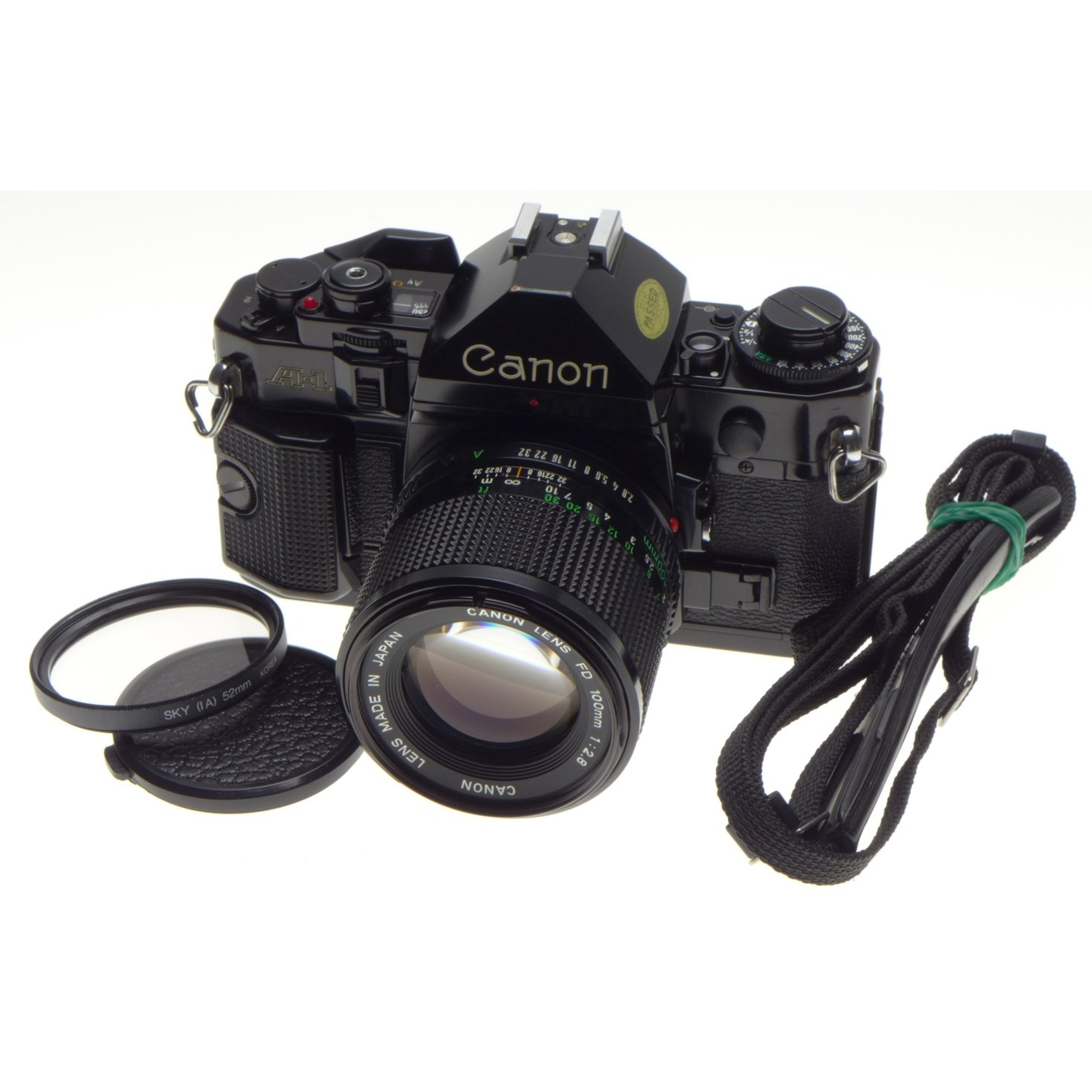 Black CANON A1 SLR 35mm film camera portrait lens 2.8/100 FD 100mm