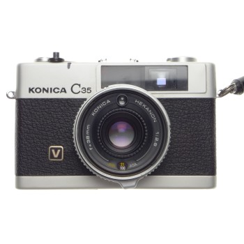 Konica C35 Hexanon 1:2.8 f=35mm V Chrome Compact film camera