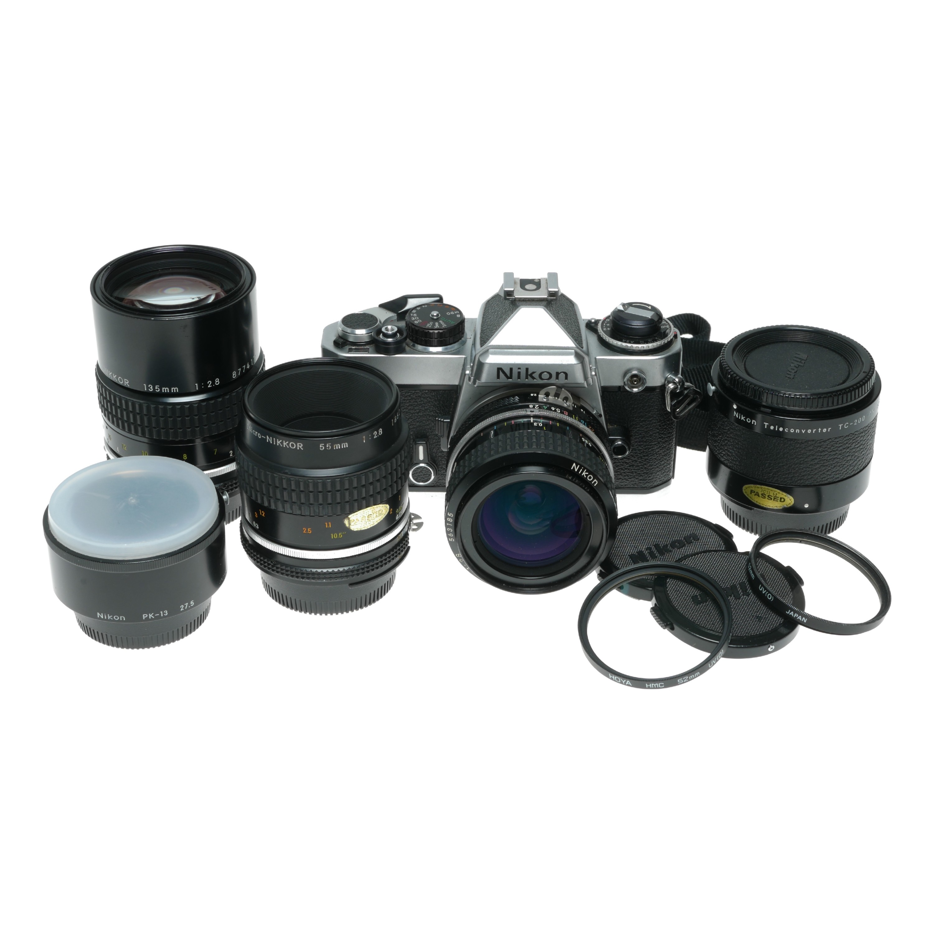 Nikon FE 35mm Film SLR Camera 1:2.8 28mm 55mm 135mm PK13 TC200