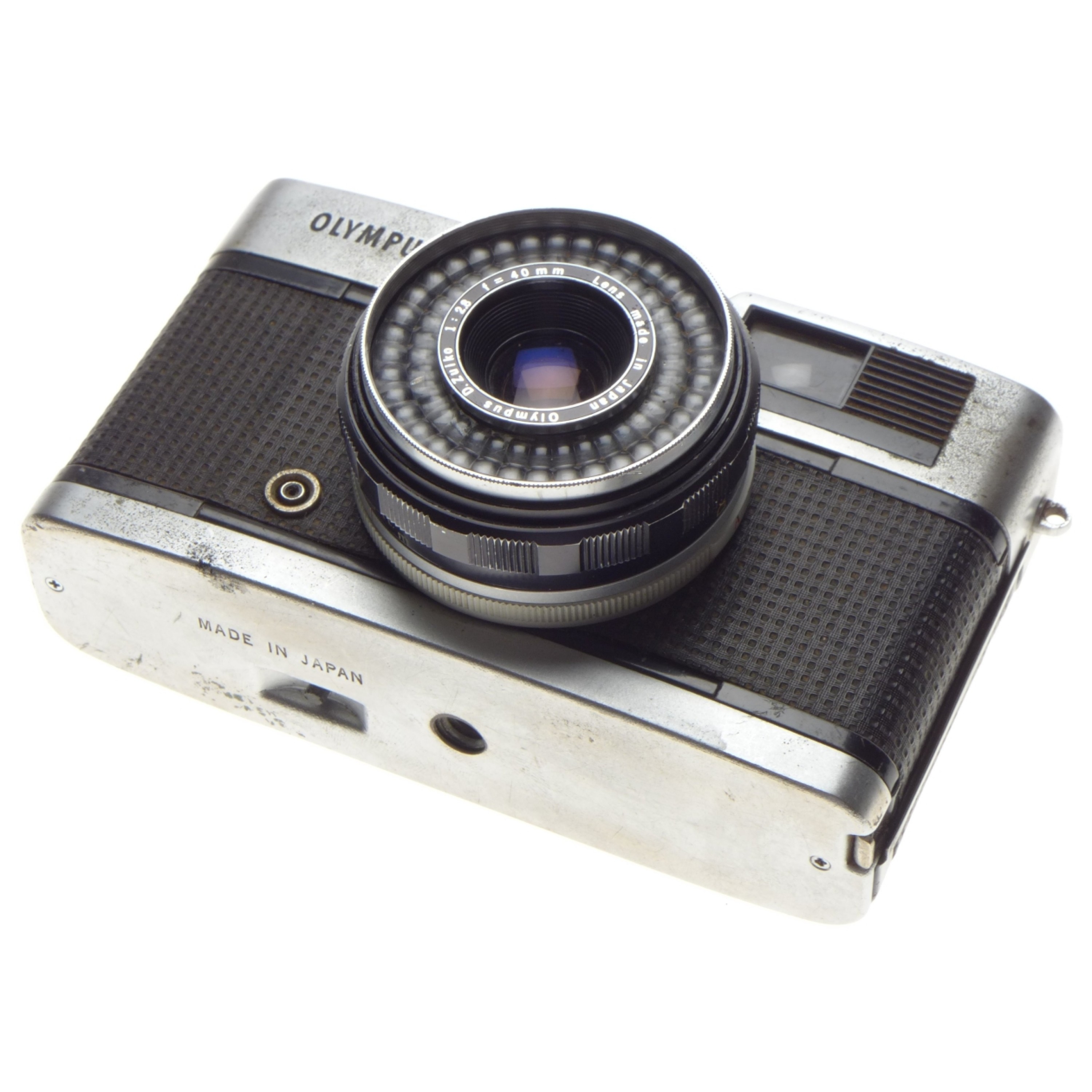 OLYMPUS trip 35 vintage point and shoot 35mm film camera Zuiko 2.8