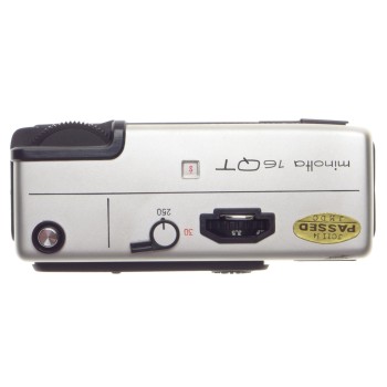 MINOLTA 16 QT vintage antique spy camera compact strap box manual excellent condition