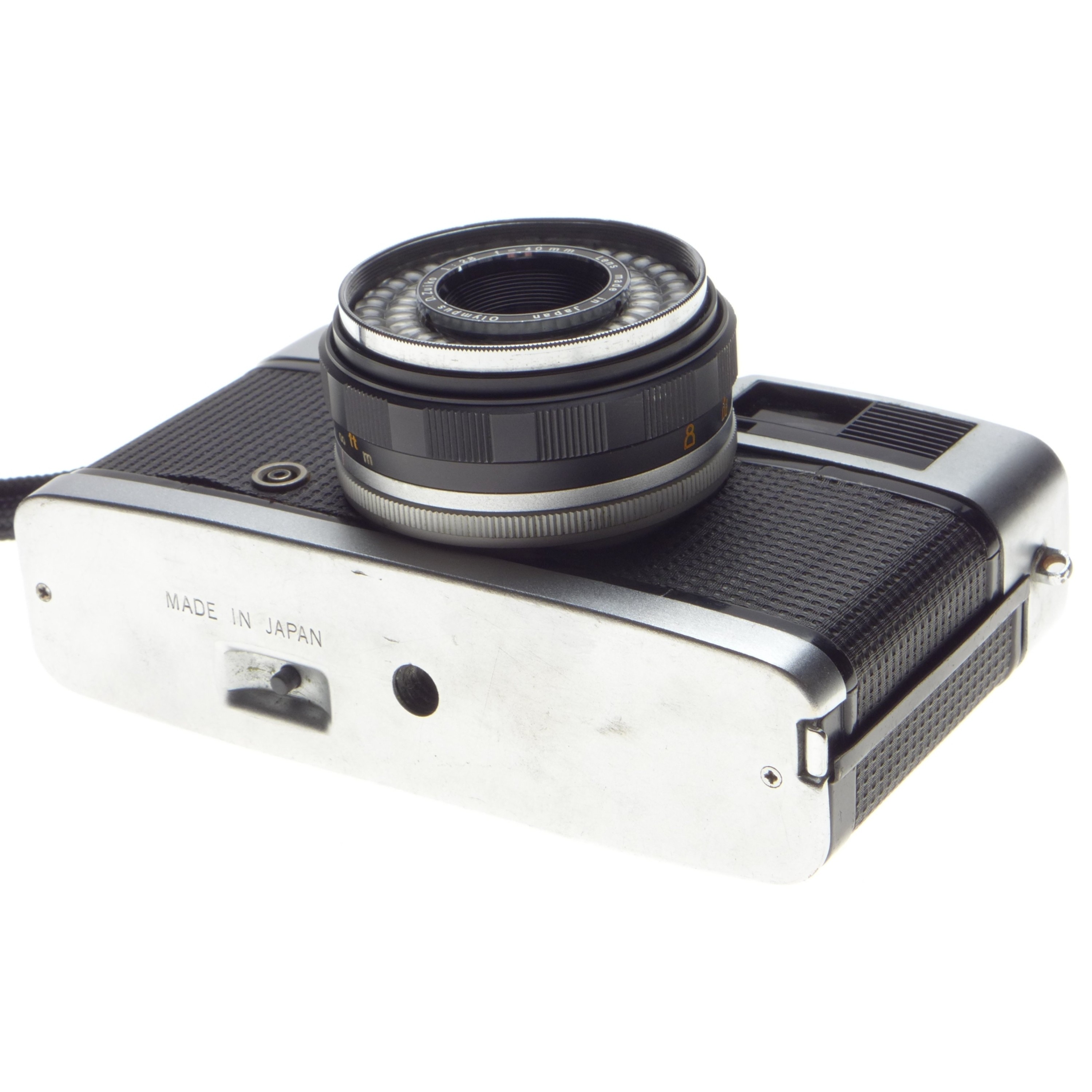 Olympus trip 35 vintage point and shoot 35mm film camera Zuiko 2.8