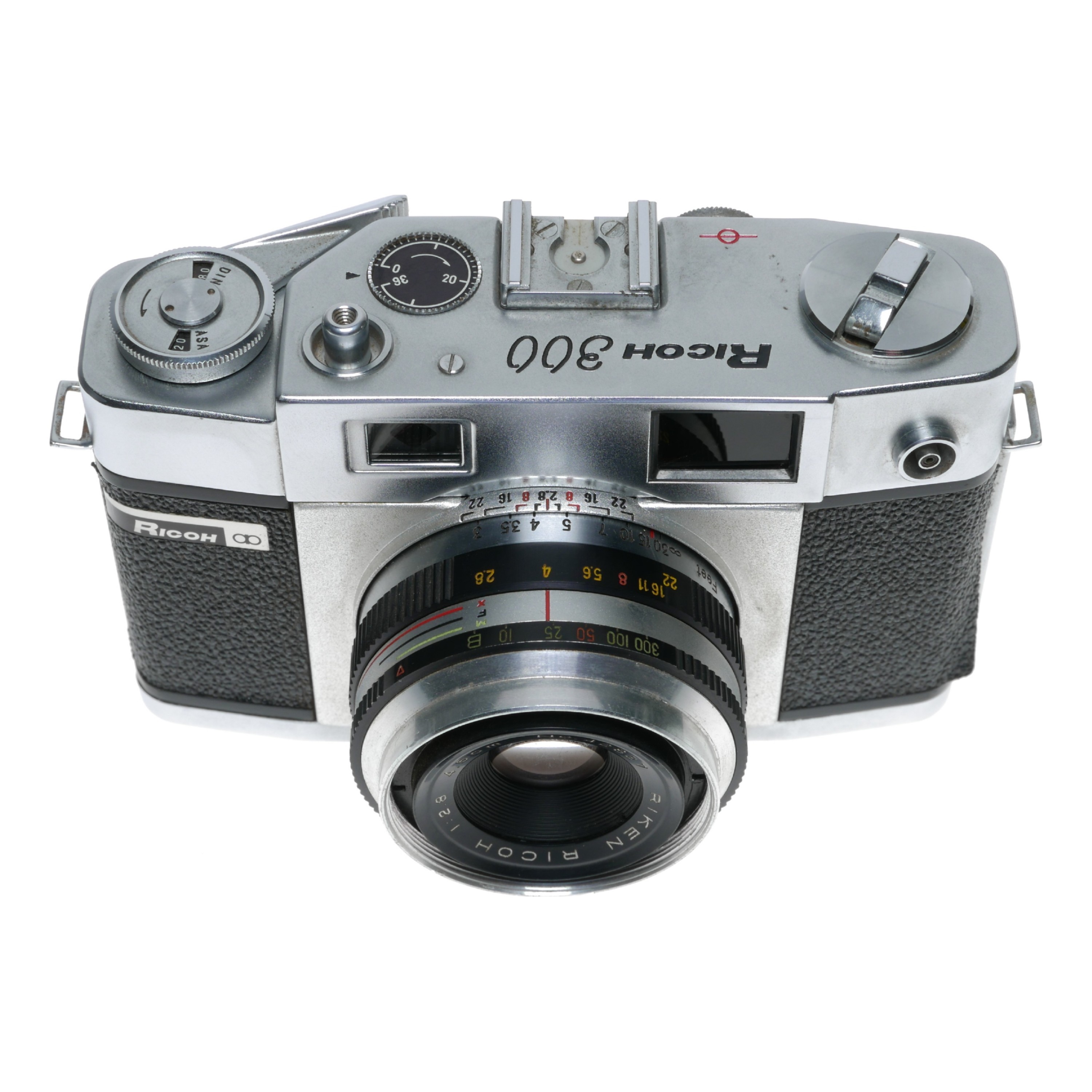 Ricoh 300 vintage film camera Riken Optical 2.8/4.5cm lens