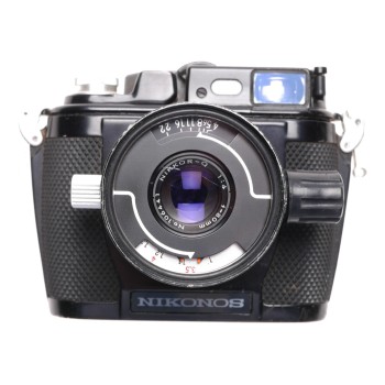 Nikonos Underwater camera Nikkor-Q 1:4 f=80mm lens