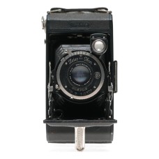 Zeiss Ikon Ikonta Folding camera 120 film vintage Tessar 4.5/80mm lens