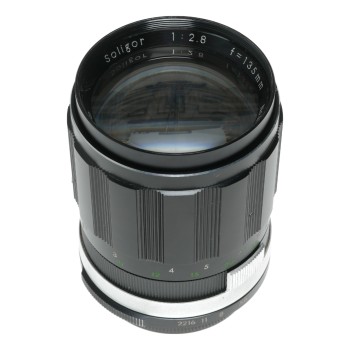 Soligor 1:2.8 135mm camera tele lens P mount M42 Universal Pentax Praktica