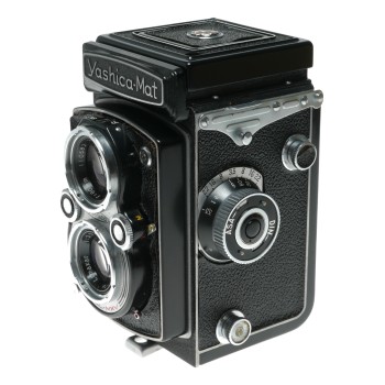 Yashica-Mat 6x6 TLR camera Lumaxar 1:3.5 f=80mm German lenses original case caps
