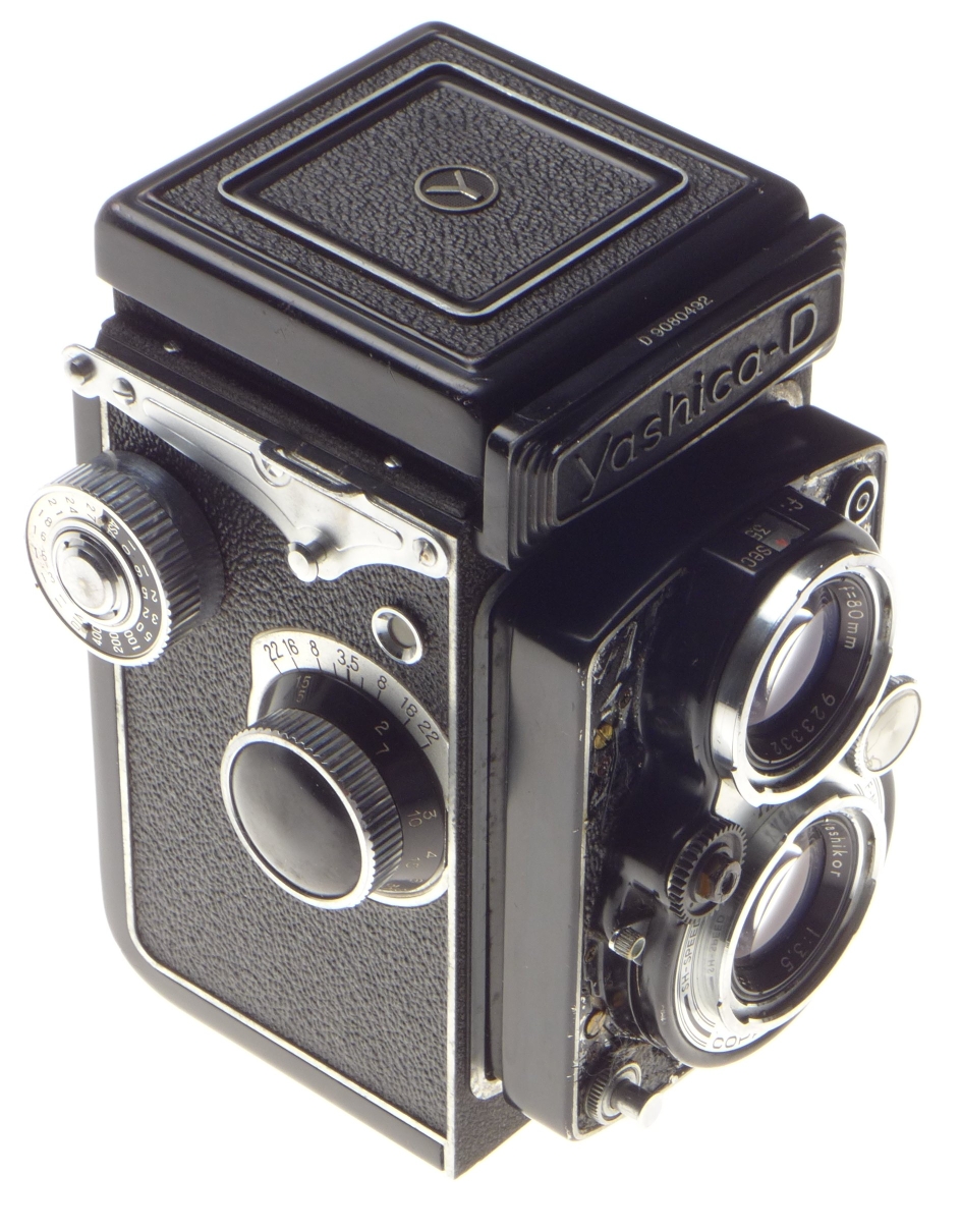 35mm Point & Shoot Yashica D medium format camera TLR Yashicor 3.5 f